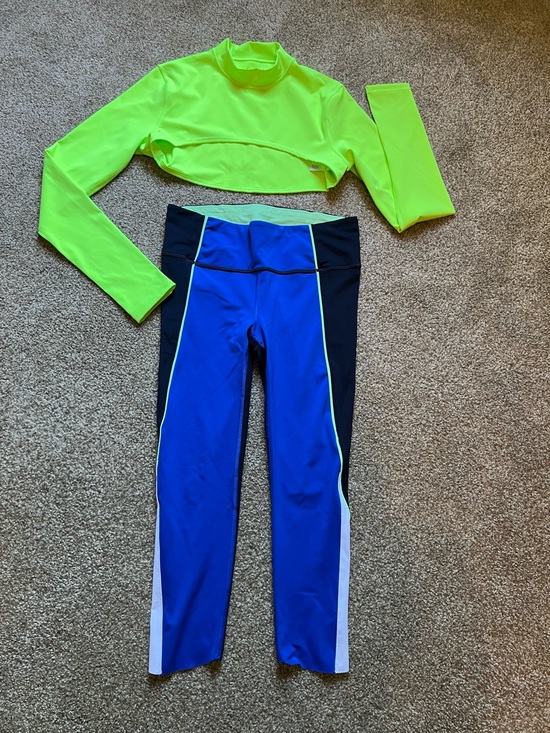 Athleta Pants - Athleta top and leggings